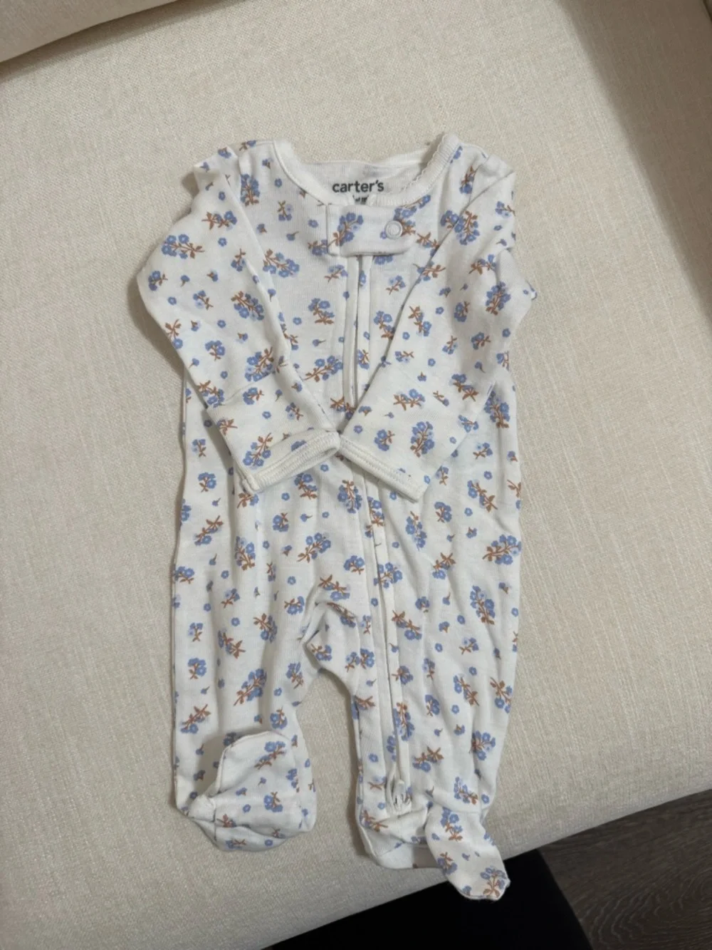Bundle Preemie Sleepers - Picture 3 of 3